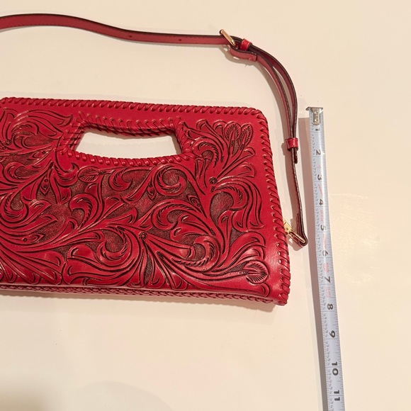 RARE Shazel Red Hand-Tooled Leather Cutout Handel Handbag Crossbody Clutch Bag - Picture 5 of 12